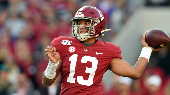 tua-tagovailoa-throw-pro-day